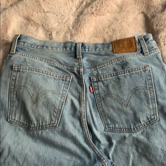 LEVIS SPLIT FLARE HIGH RISE JEANS - Picture 4 of 5